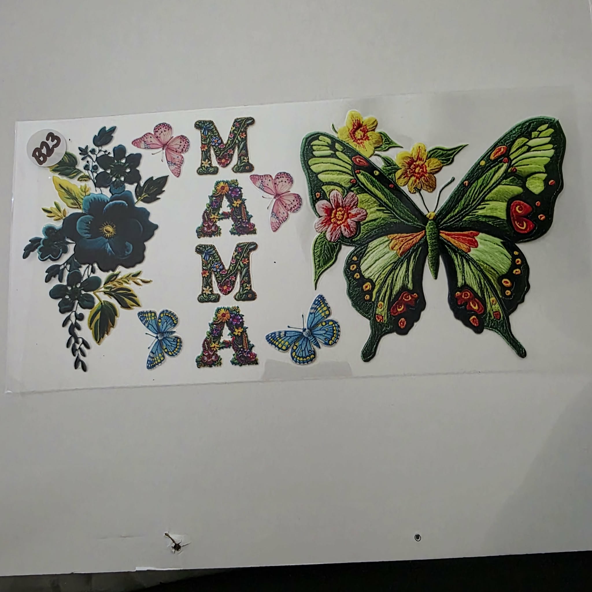 MOM B23