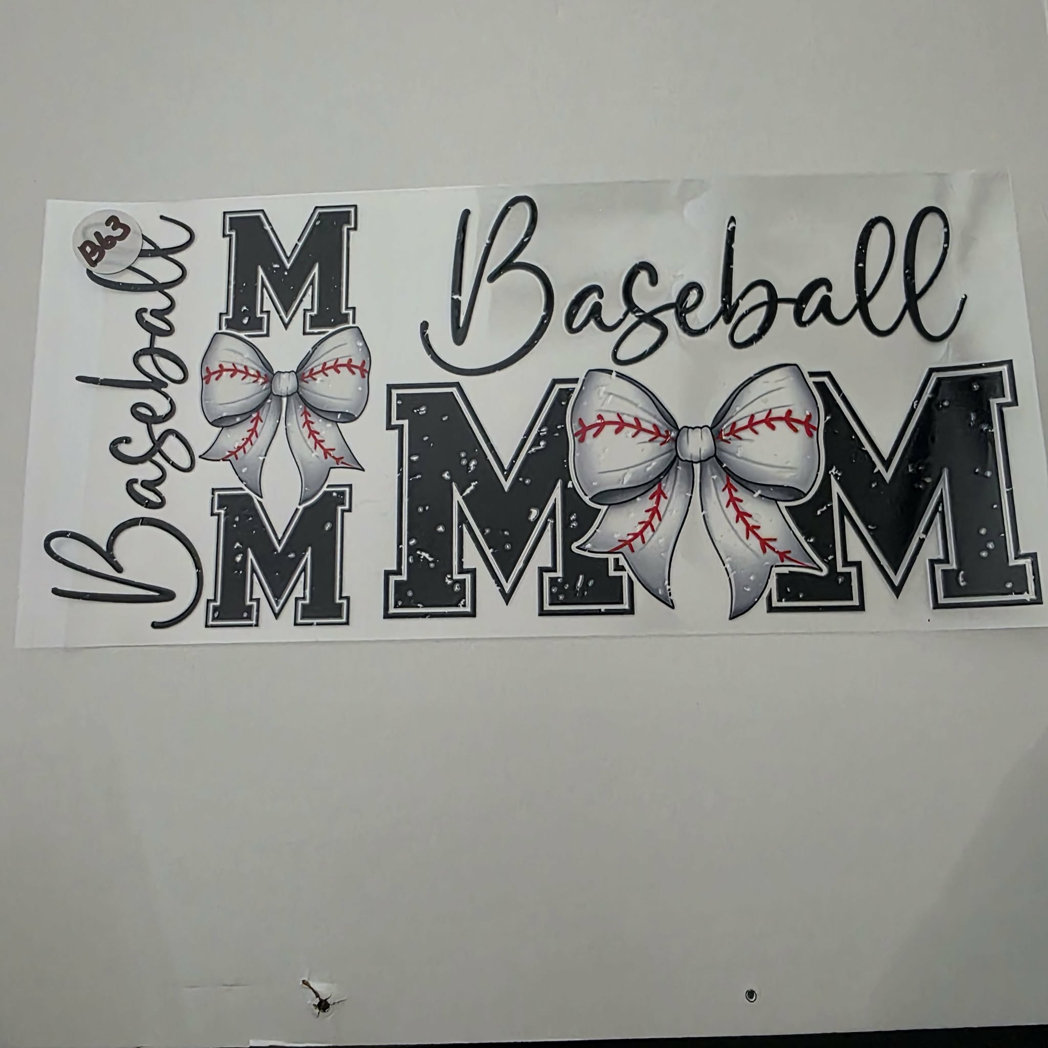MOM B63