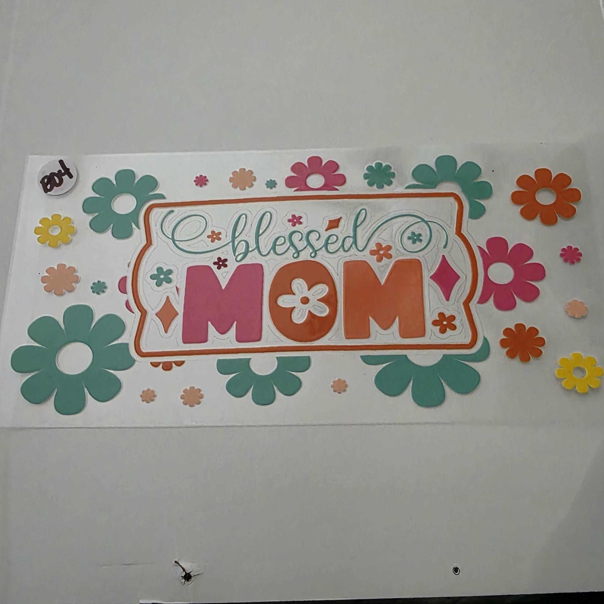 MOM B04